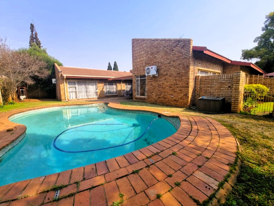 4 Bedroom Property for Sale in Vanderbijlpark SE Gauteng