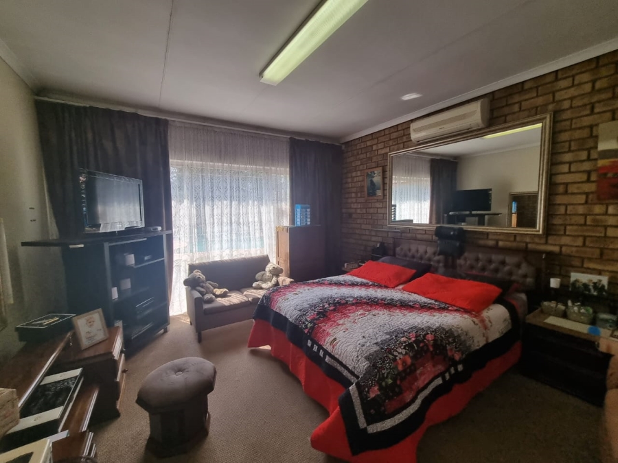 4 Bedroom Property for Sale in Vanderbijlpark SE Gauteng