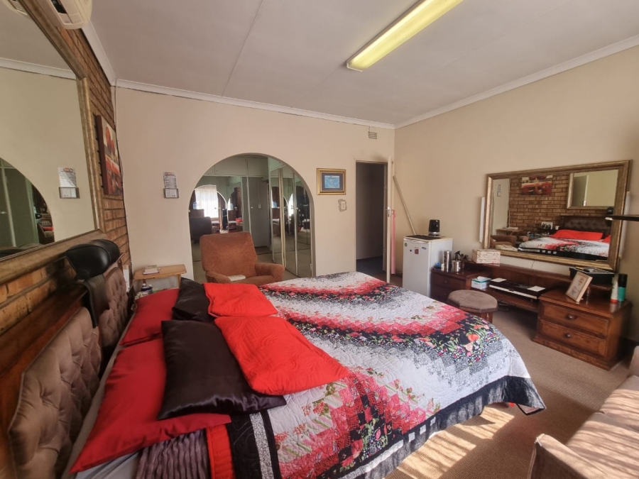 4 Bedroom Property for Sale in Vanderbijlpark SE Gauteng