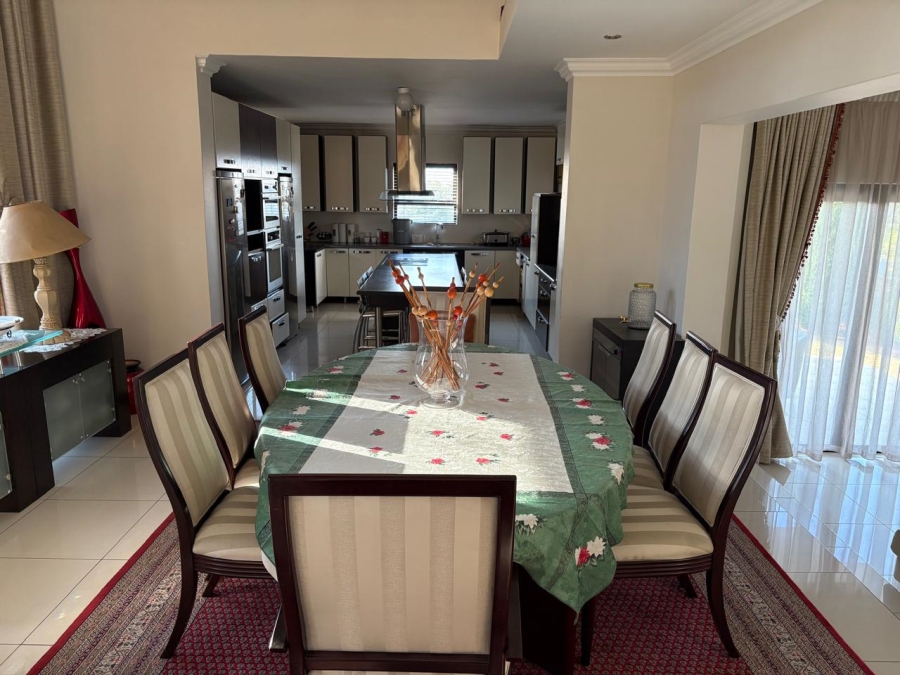 To Let 5 Bedroom Property for Rent in Verresig Country Estate Gauteng