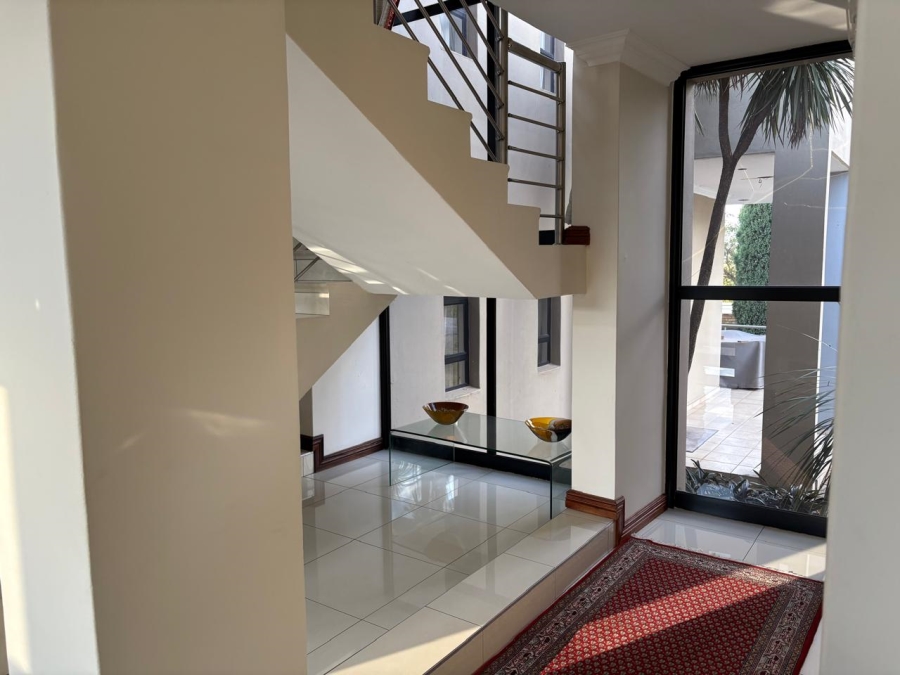 To Let 5 Bedroom Property for Rent in Verresig Country Estate Gauteng