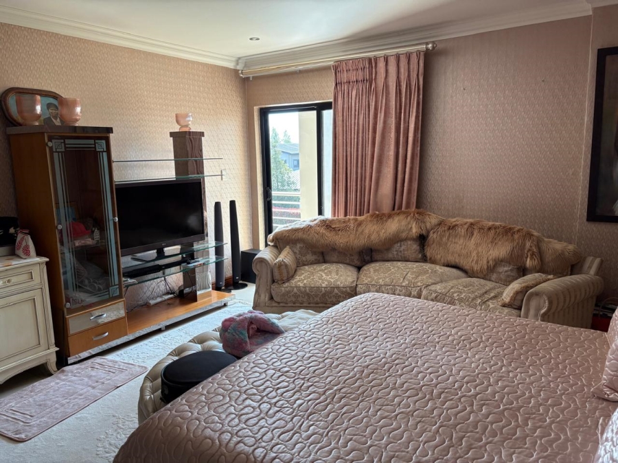 To Let 5 Bedroom Property for Rent in Verresig Country Estate Gauteng
