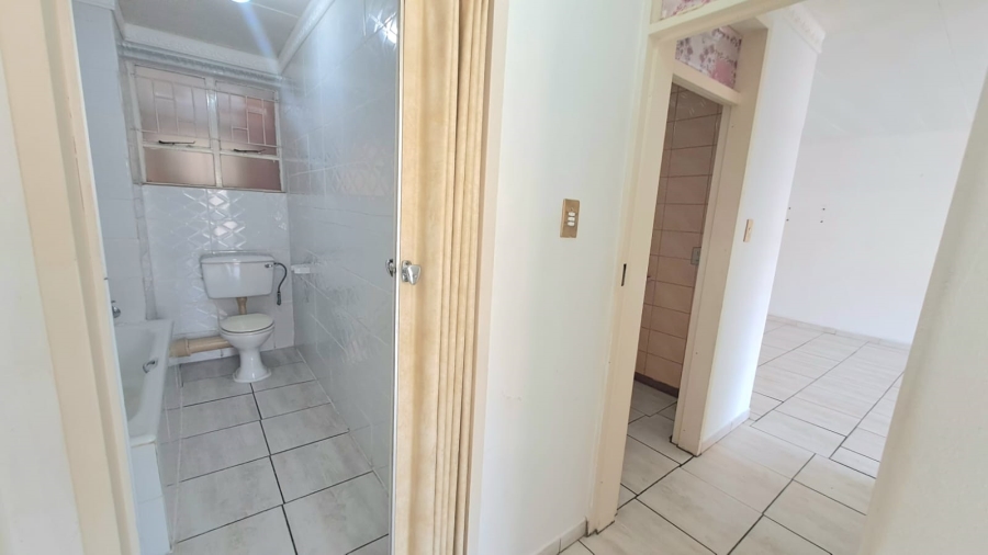 1 Bedroom Property for Sale in Vereeniging Gauteng