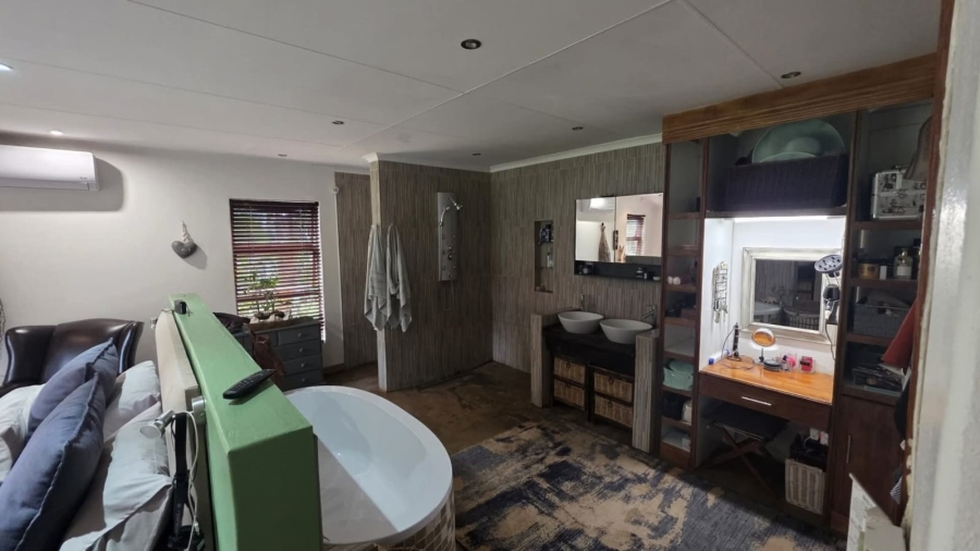 3 Bedroom Property for Sale in Sinoville Gauteng