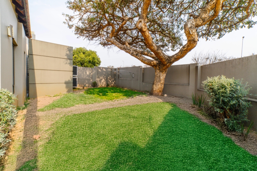 To Let 2 Bedroom Property for Rent in Witkoppen Gauteng