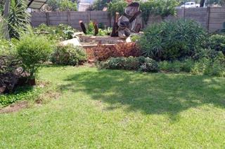 9 Bedroom Property for Sale in Annlin Gauteng