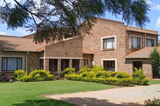 9 Bedroom Property for Sale in Annlin Gauteng