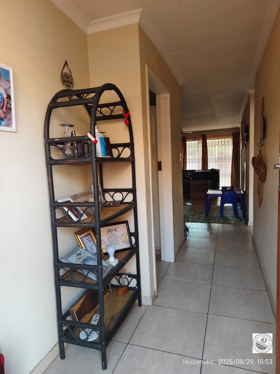 2 Bedroom Property for Sale in Vanderbijlpark SW 1 Gauteng