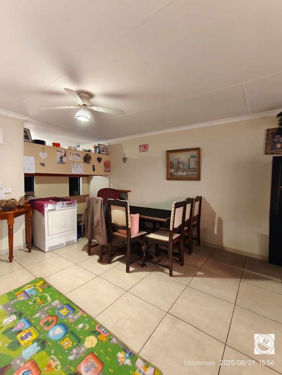 2 Bedroom Property for Sale in Vanderbijlpark SW 1 Gauteng