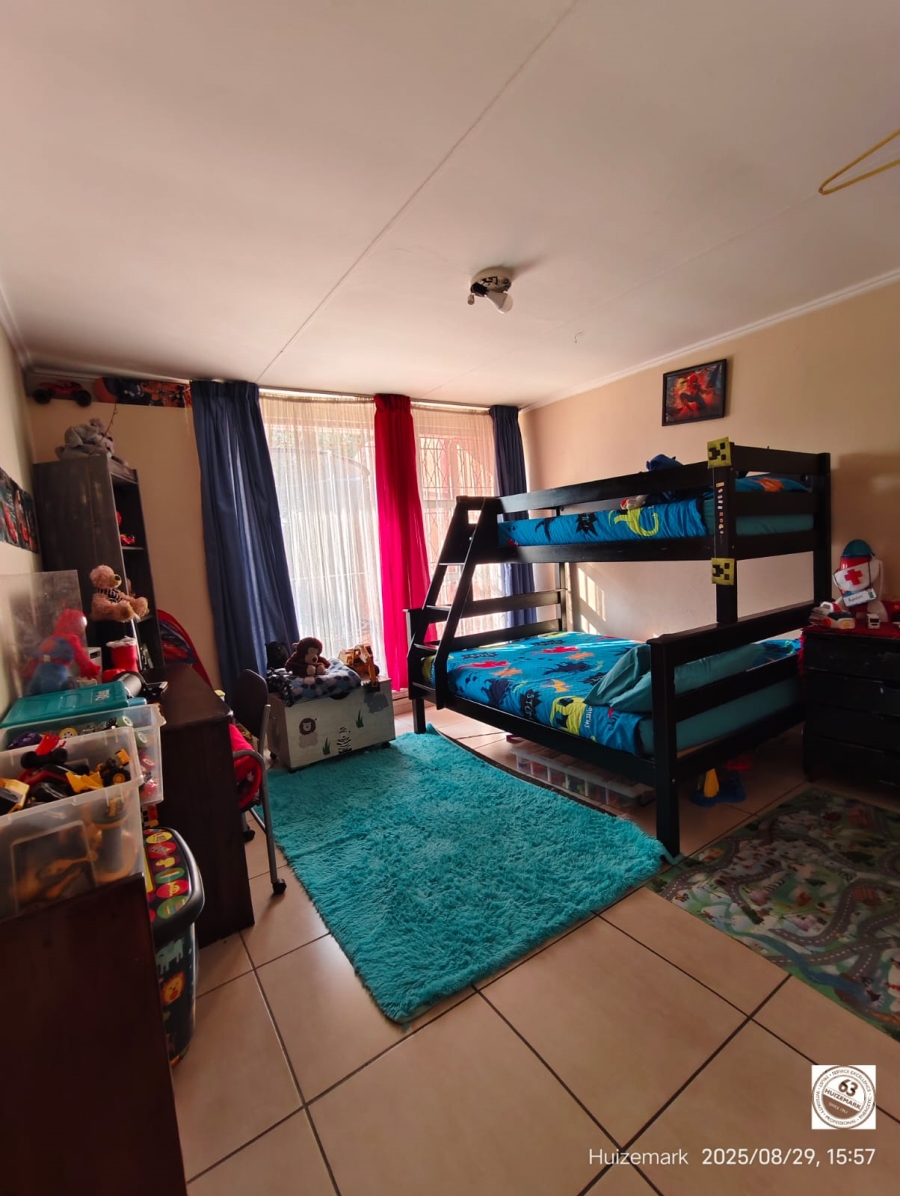 2 Bedroom Property for Sale in Vanderbijlpark SW 1 Gauteng