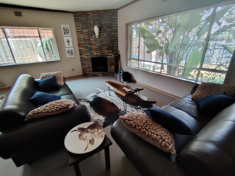 3 Bedroom Property for Sale in Monument Park Gauteng