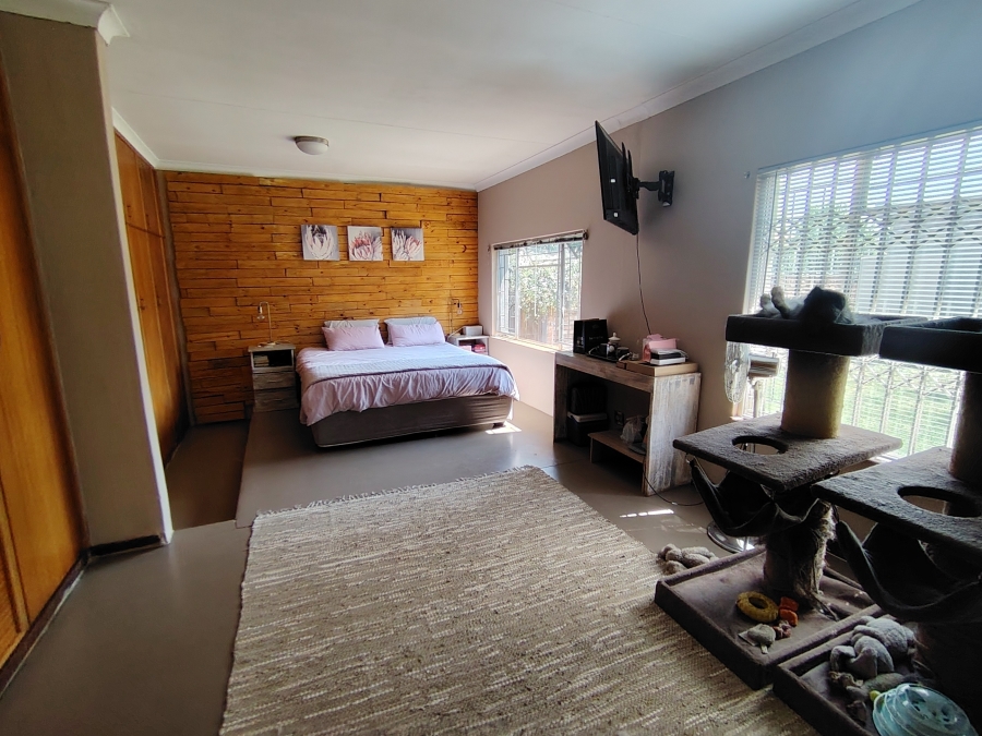 3 Bedroom Property for Sale in Monument Park Gauteng