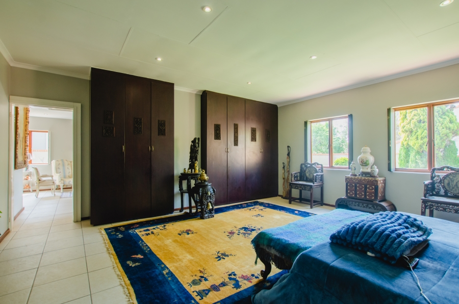 4 Bedroom Property for Sale in Rietvalleirand Gauteng