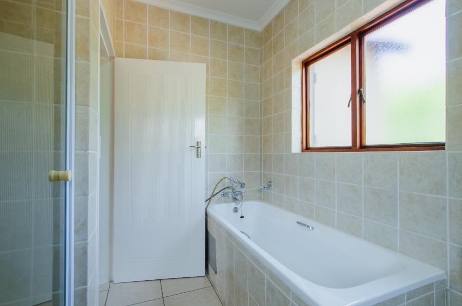 4 Bedroom Property for Sale in Rietvalleirand Gauteng