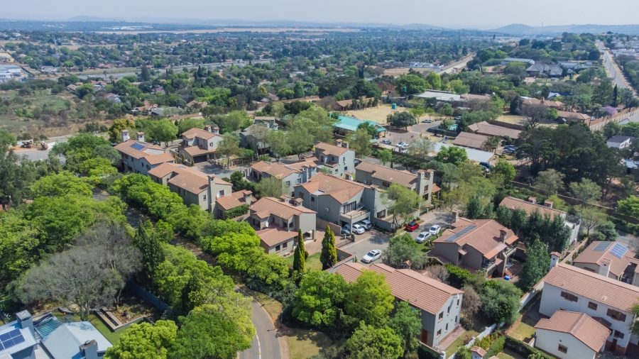 4 Bedroom Property for Sale in Rietvalleirand Gauteng