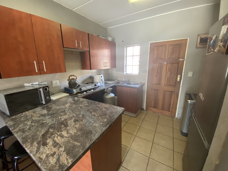 2 Bedroom Property for Sale in Comet Gauteng