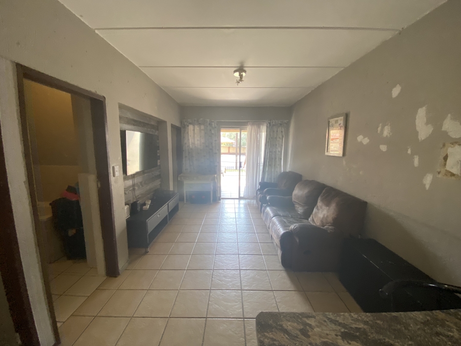 2 Bedroom Property for Sale in Comet Gauteng
