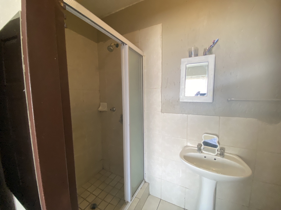 2 Bedroom Property for Sale in Comet Gauteng