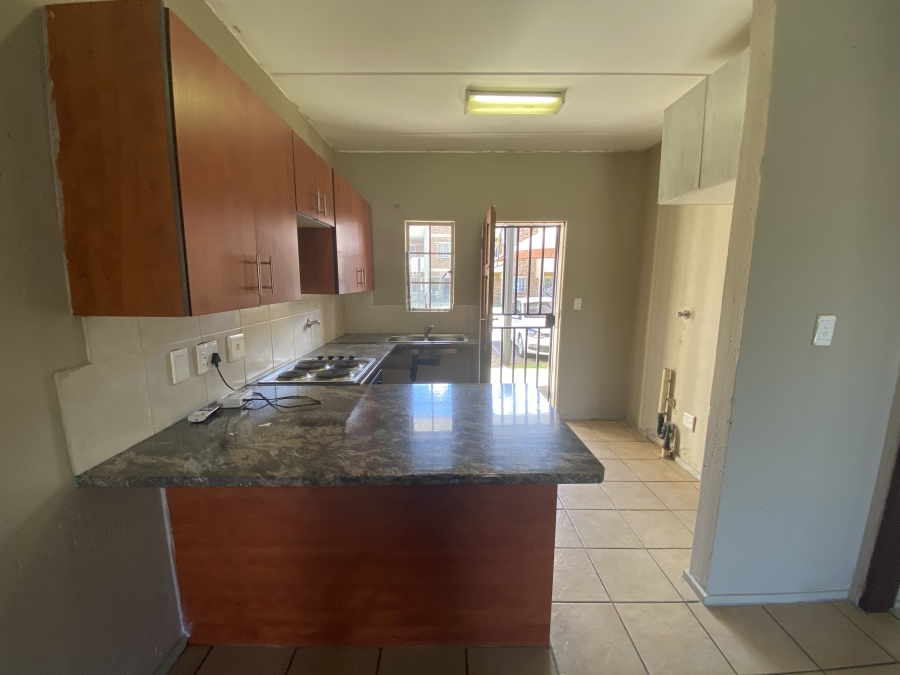 2 Bedroom Property for Sale in Comet Gauteng