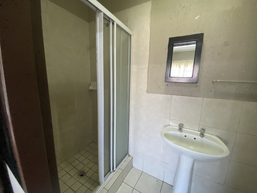 2 Bedroom Property for Sale in Comet Gauteng