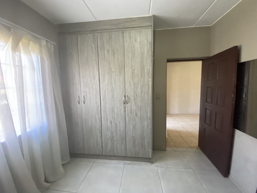 2 Bedroom Property for Sale in Comet Gauteng