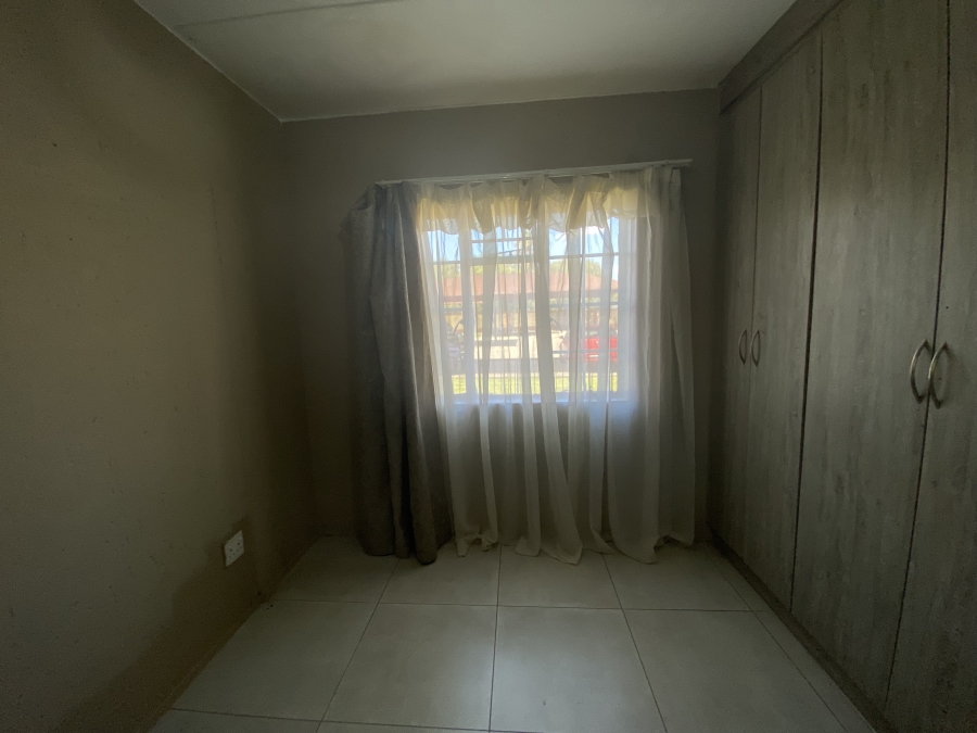 2 Bedroom Property for Sale in Comet Gauteng