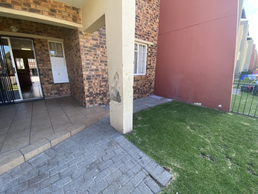 2 Bedroom Property for Sale in Comet Gauteng
