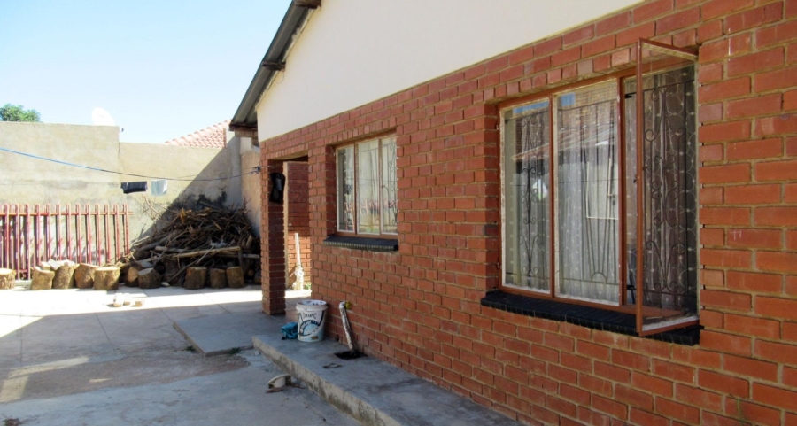 2 Bedroom Property for Sale in Soshanguve L Gauteng