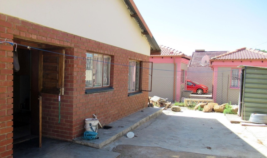 2 Bedroom Property for Sale in Soshanguve L Gauteng