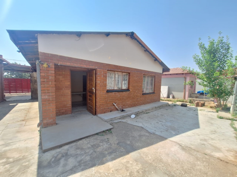 2 Bedroom Property for Sale in Soshanguve L Gauteng