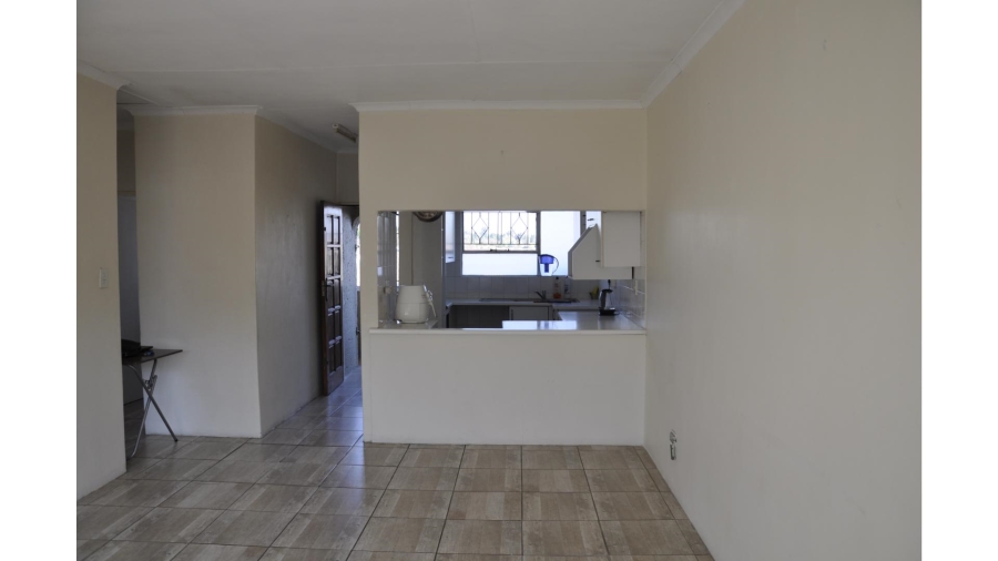 2 Bedroom Property for Sale in Buccleuch Gauteng