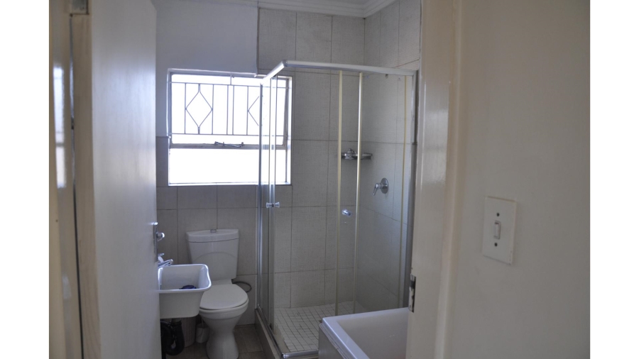 2 Bedroom Property for Sale in Buccleuch Gauteng