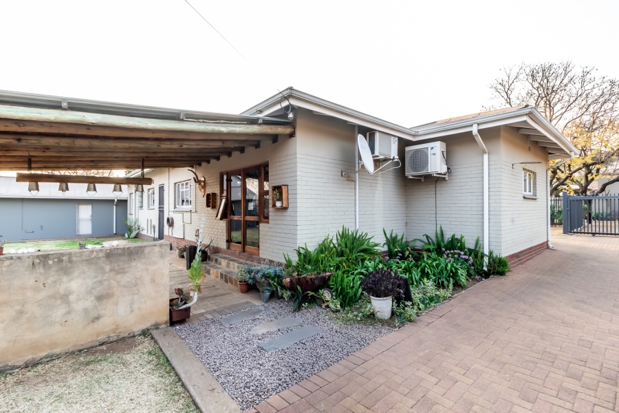3 Bedroom Property for Sale in Rietfontein Gauteng