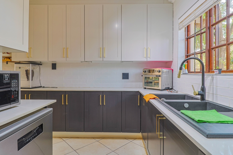 To Let 6 Bedroom Property for Rent in Irene Gauteng