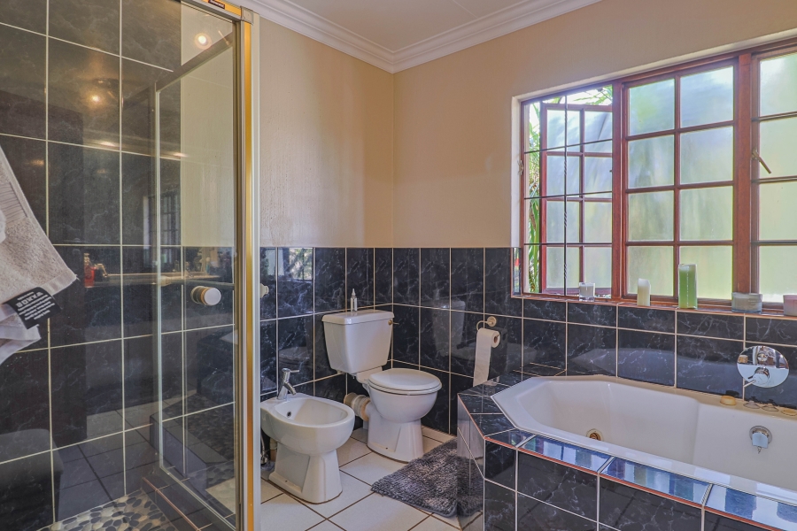 To Let 6 Bedroom Property for Rent in Irene Gauteng