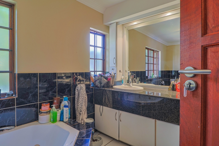 To Let 6 Bedroom Property for Rent in Irene Gauteng