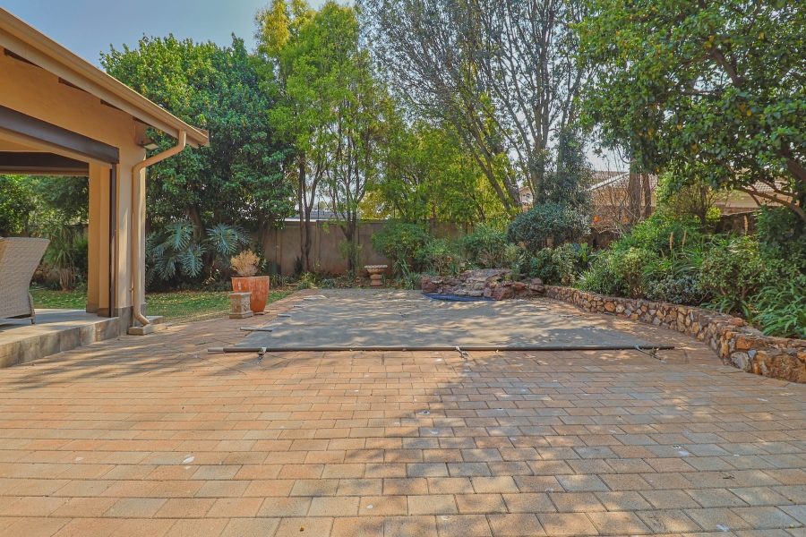To Let 6 Bedroom Property for Rent in Irene Gauteng