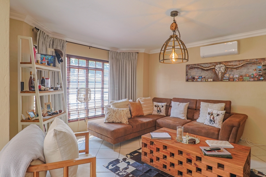 To Let 6 Bedroom Property for Rent in Irene Gauteng