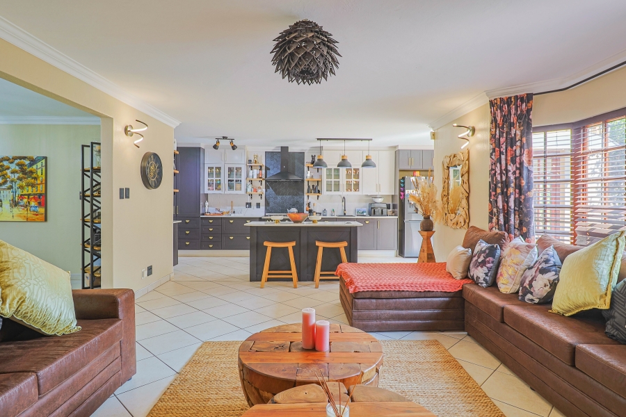 To Let 6 Bedroom Property for Rent in Irene Gauteng