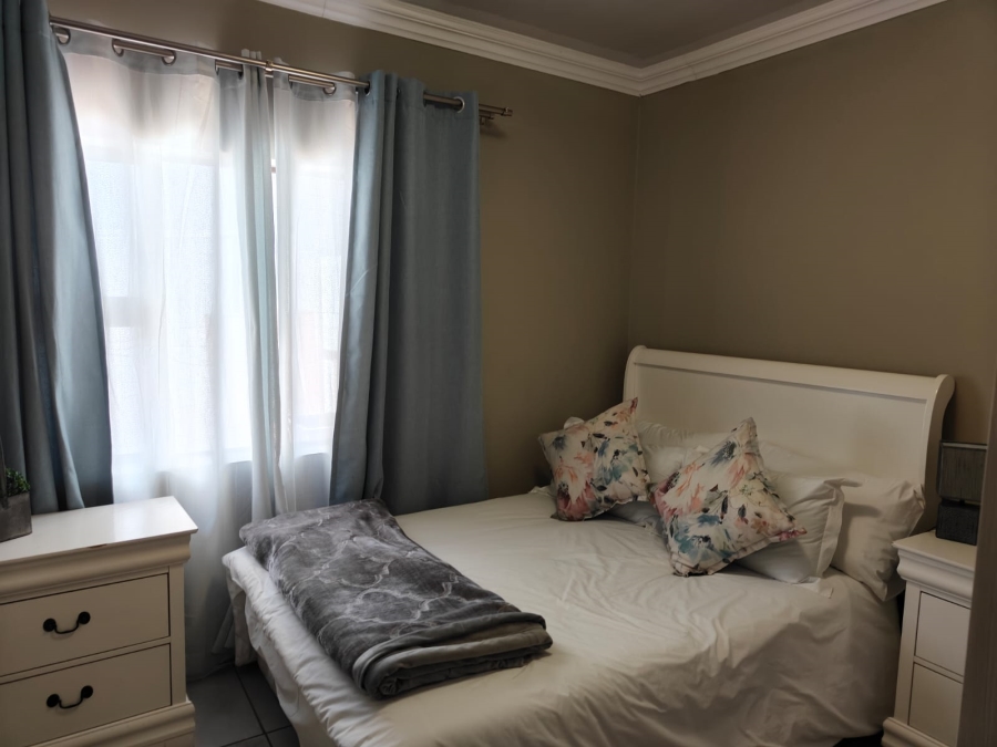 3 Bedroom Property for Sale in Three Rivers Proper Gauteng