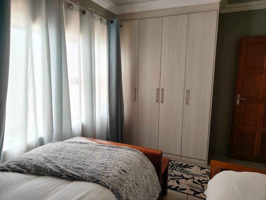 3 Bedroom Property for Sale in Three Rivers Proper Gauteng