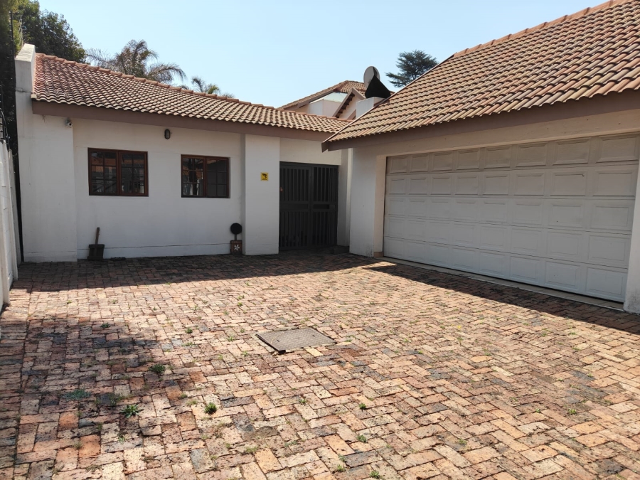 3 Bedroom Property for Sale in Three Rivers Proper Gauteng