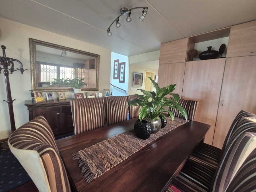 3 Bedroom Property for Sale in Wilro Park Gauteng