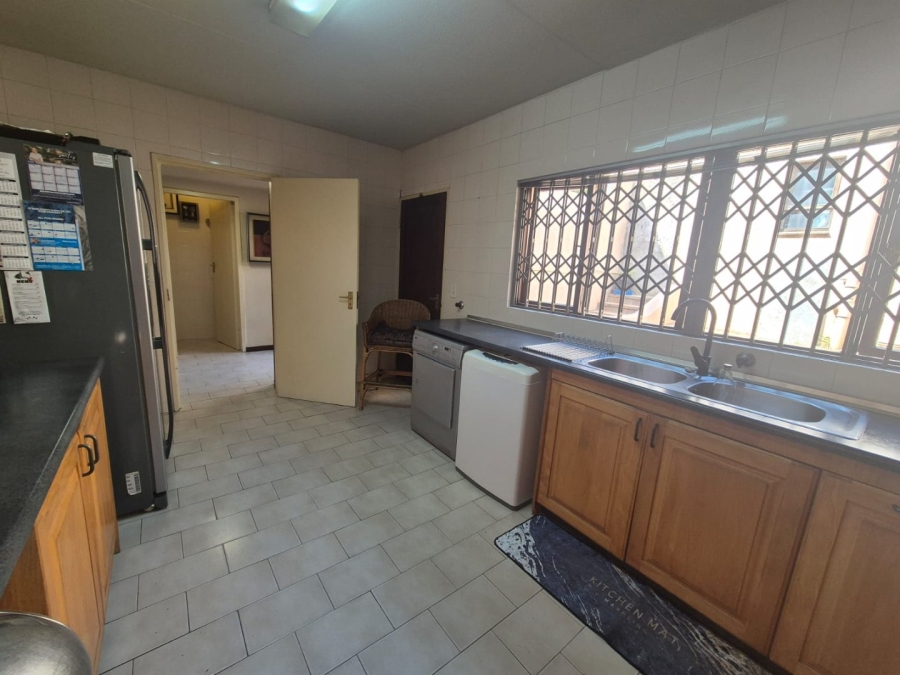 3 Bedroom Property for Sale in Wilro Park Gauteng
