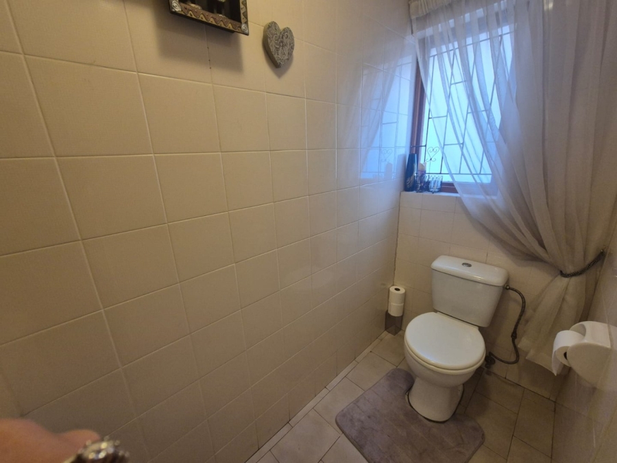 3 Bedroom Property for Sale in Wilro Park Gauteng