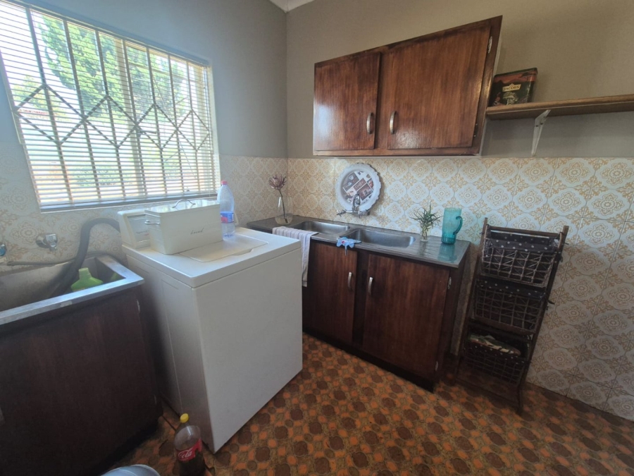 3 Bedroom Property for Sale in Wilro Park Gauteng