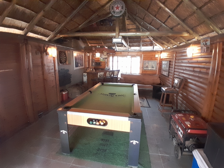 5 Bedroom Property for Sale in Witpoortjie Gauteng