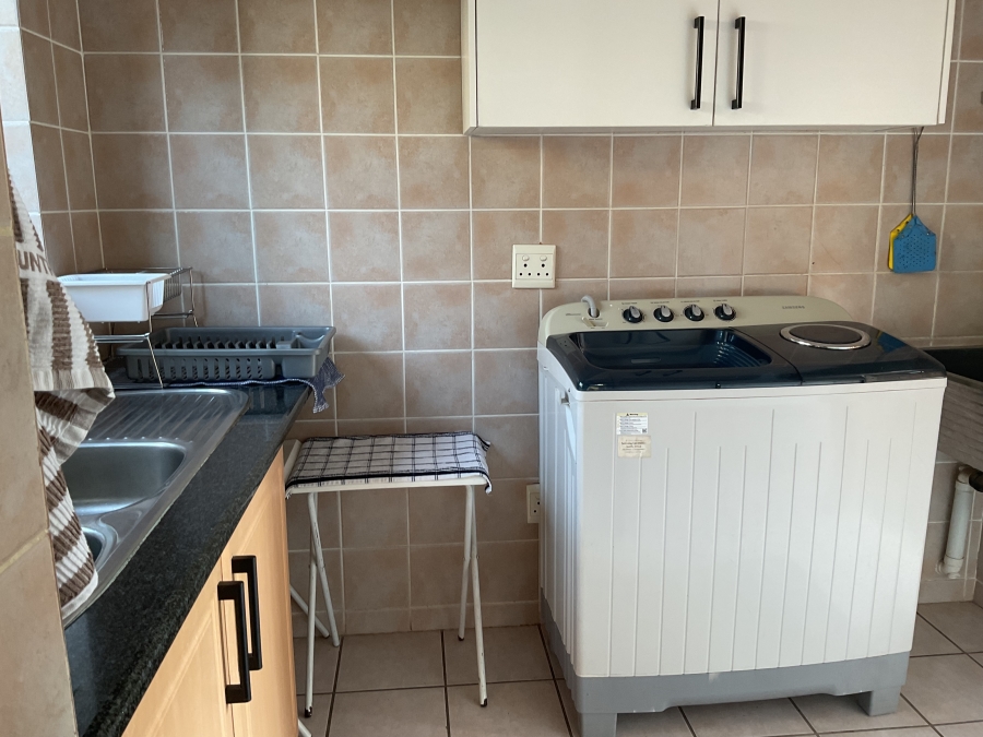 4 Bedroom Property for Sale in Silver Lakes Golf Estate Gauteng