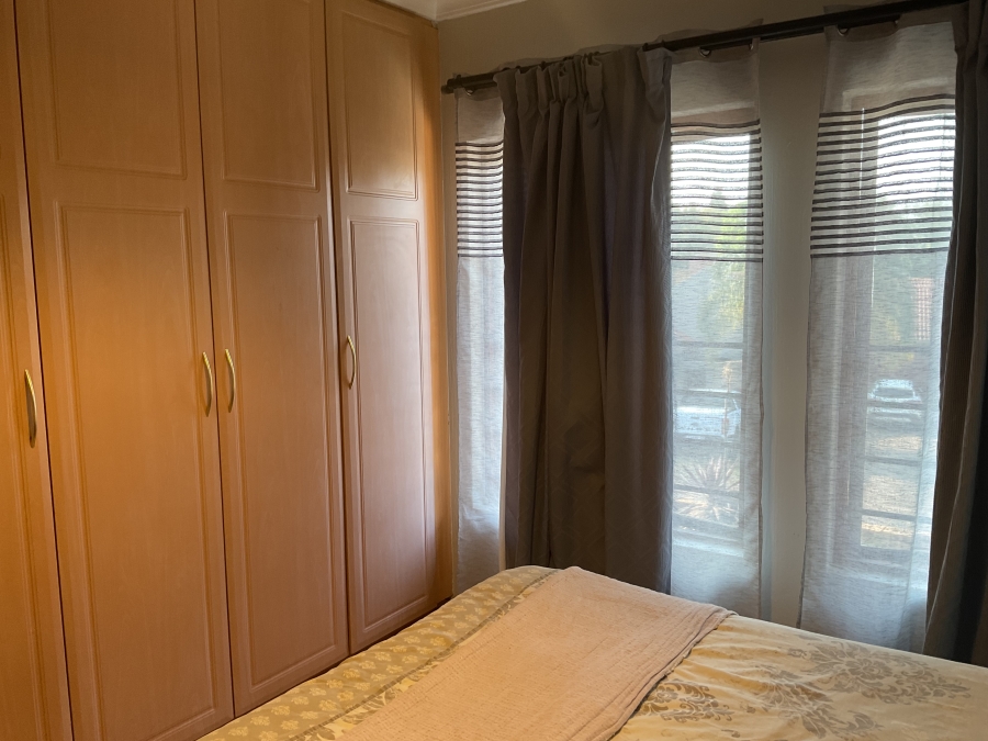 4 Bedroom Property for Sale in Silver Lakes Golf Estate Gauteng
