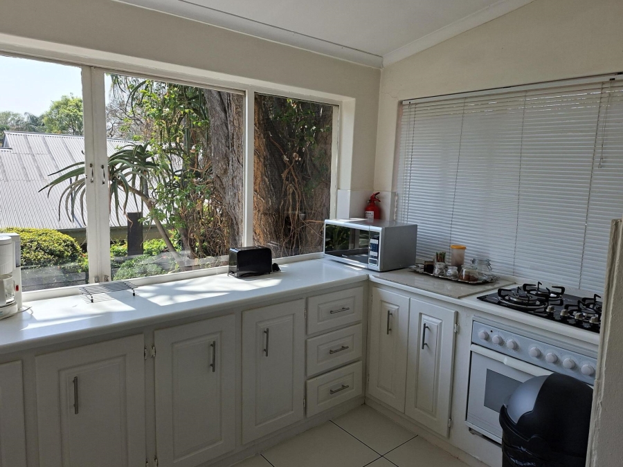 5 Bedroom Property for Sale in Brooklyn Gauteng